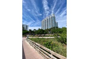 6515 Collins Ave APT 605, Miami Beach, FL 33141, Sold 02/15/22