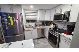 9373 Fontainebleau Blvd APT K229, Miami, FL 33172, Sold 01/06/22
