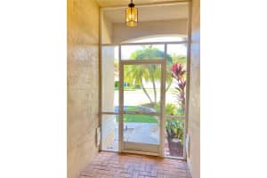 4 Gables Blvd, Weston, FL 33326, Sold 12/10/21