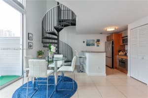 300 S Biscayne Blvd, Miami, FL 33131, Sold 04/08/22