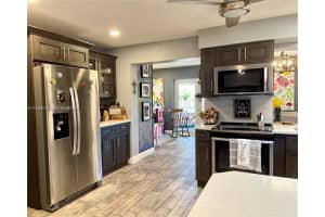 8204 NW 91st Terrace, Tamarac, FL 33321, Sold 12/17/21