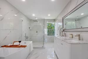 7700 Beach View Dr, North Bay Village, FL 33141, Sold 02/17/22
