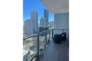 68 SE 6th St, Miami, FL 33131, Sold 05/16/22