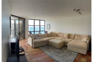 1925 Brickell Ave # D201, Miami, FL 33129, Sold 12/29/21
