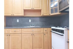 8600 SW 67th Ave, Coral Gables, FL 33143, Sold 01/26/22