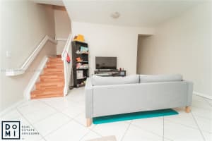 5719 NW 114th Ct, Doral, FL 33178, Sold 12/20/21