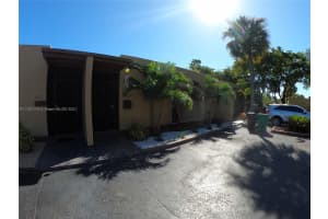 6727 Kingsmoor Way, Hialeah, FL 33014, Sold 12/30/21