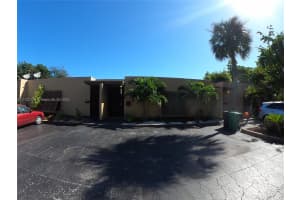 6727 Kingsmoor Way, Hialeah, FL 33014, Sold 12/30/21