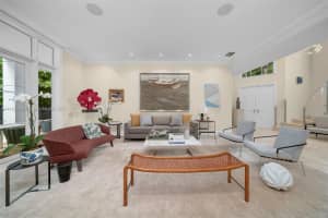 31 Grand Bay Estates Cir, Key Biscayne, FL 33149, Sold 07/14/22