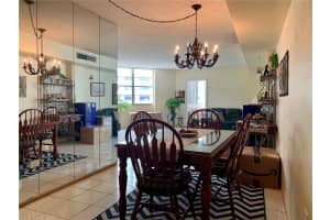 825 Brickell Bay Dr, Miami, FL 33131, Sold 01/20/22
