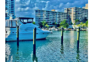 605 Leslie Dr, Hallandale Beach, FL 33009, Sold 04/11/22