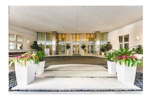 Riverfront, 92 SW 3rd St, Miami, FL 33130, Sold 02/15/22