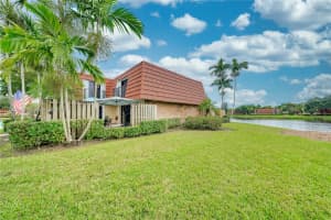 9954 NW 6th Pl, Plantation, FL 33324, Sold 12/20/21