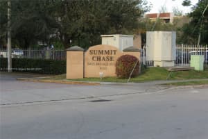 8511 NW 8th St, Miami, FL 33126, Sold 01/27/22