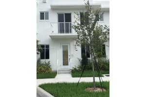2621 NE 212th Terrace, Miami, FL 33180, Sold 12/17/21