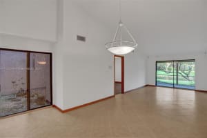 9105 NW 45th St, Sunrise, FL 33351, Sold 12/17/21