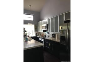 2840 S Oakland Forest Dr, Oakland Park, FL 33309, Sold 01/18/22