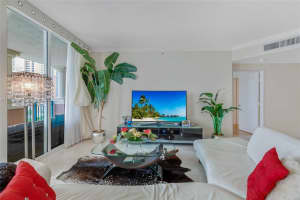 17555 Atlantic Blvd, Sunny Isles Beach, FL 33160, Sold 04/15/22