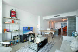 460 NE 28th St, Miami, FL 33137, Sold 03/22/22