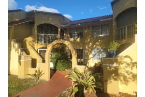 15675 SW 74th Cir Dr, Miami, FL 33193, Sold 01/24/22