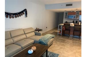 185 SW 7th St 12th floor, Miami, FL 33130, Sold 12/15/21