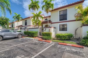 337 Ives Dairy Rd, Miami, FL 33179, Sold 01/11/22