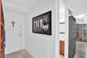 218 SE 14th Terrace #200, Miami, FL 33131, Sold 01/18/22