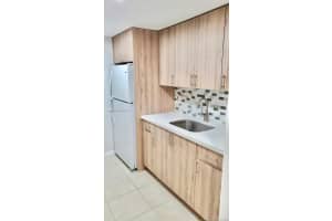 14401 N Kendall Dr n203, Miami, FL 33186, Sold 01/05/22