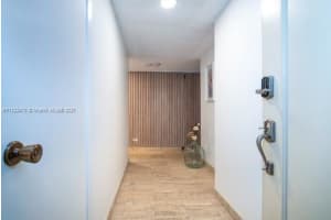 800 NE 195th St, Miami, FL 33179, Sold 04/28/22