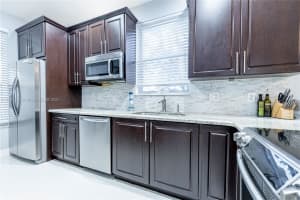 13023 NW 8th St, Pembroke Pines, FL 33028, Sold 12/13/21