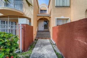 350 NW 84th Ct, Miami, FL 33126, Sold 12/22/21