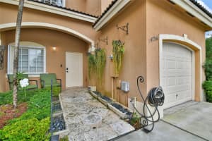 14756 SW 9th Terrace, Miami, FL 33194, Sold 02/04/22