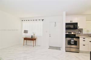 5156 NE 6th Ave, Oakland Park, FL 33334, Sold 01/21/22