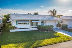 8502 NW 59th Ct, Tamarac, FL 33321, Sold 04/15/22