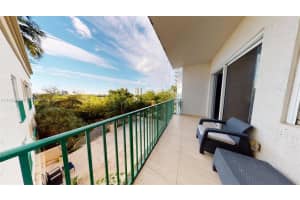 20000 E Country Club Dr, Aventura, FL 33180, Sold 03/01/22