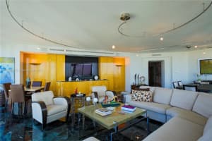 19955 NE 38th Ct, Aventura, FL 33180, Sold 01/13/22