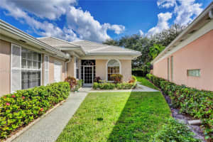 8612 Doverbrook Dr, Palm Beach Gardens, FL 33410, Sold 12/17/21