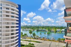 5225 Collins Ave, Miami, FL 33140, Sold 10/21/22