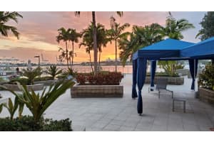 800 West Ave, Miami Beach, FL 33139, Sold 02/28/22