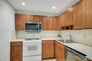 800 West Ave, Miami Beach, FL 33139, Sold 02/28/22