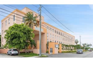 7420 W 20th Ave, Hialeah, FL 33016, Sold 12/21/21