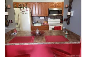7420 W 20th Ave, Hialeah, FL 33016, Sold 12/21/21