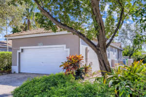 7600 S Aragon Blvd, Sunrise, FL 33322, Sold 01/10/22