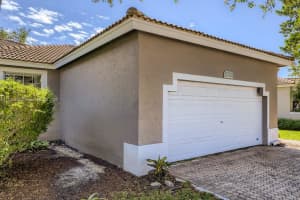 7600 S Aragon Blvd, Sunrise, FL 33322, Sold 01/10/22