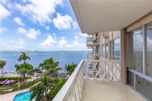 1408 Brickell Bay Dr # 907, Miami, FL 33131, Sold 03/02/22