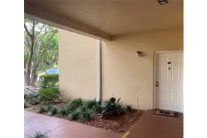 15295 SW 106th Ln, Miami, FL 33196, Sold 12/28/21