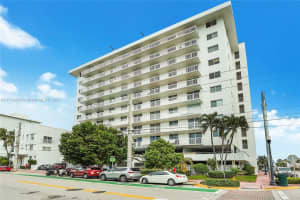 401 Ocean Dr, Miami Beach, FL 33139, Sold 05/24/22