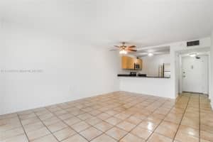 401 Ocean Dr, Miami Beach, FL 33139, Sold 05/24/22