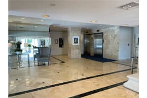 2625 Collins Ave, Miami, FL 33140, Sold 12/28/21