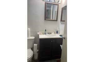 729 NW 104th Ave, Pembroke Pines, FL 33026, Sold 01/18/22